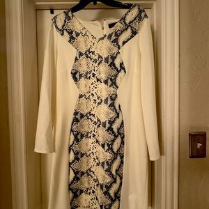 Beautiful Thalia sexy bodycon dress with snakeskin print. Off white color.